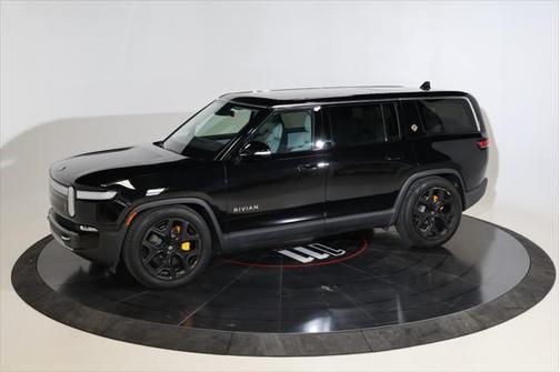 2023 Rivian R1S Adventure