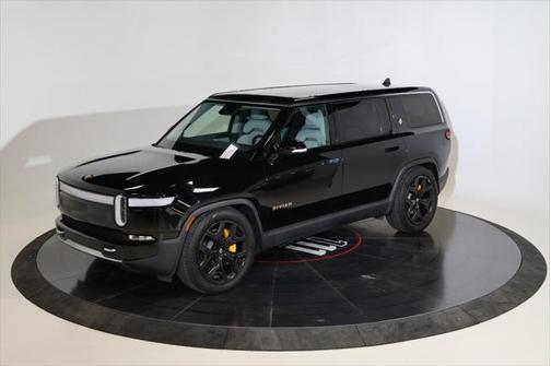 2023 Rivian R1S Adventure