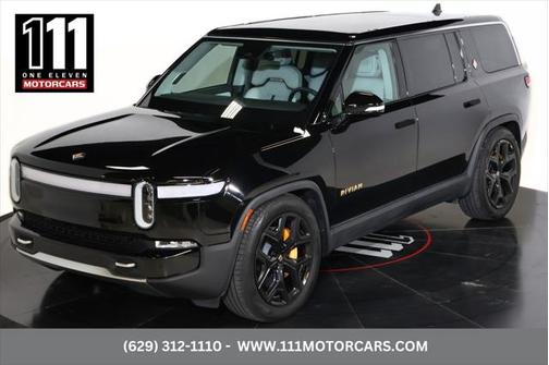 2023 Rivian R1S Adventure