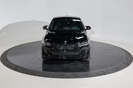 2025 BMW X4 M40i