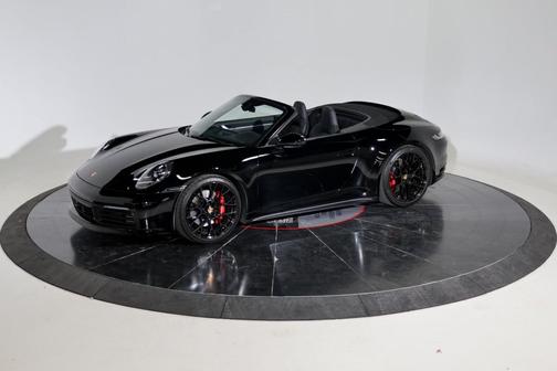 2020 Porsche 911 Carrera 4S Cabriolet