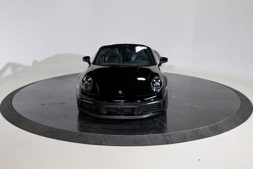2020 Porsche 911 Carrera 4S Cabriolet