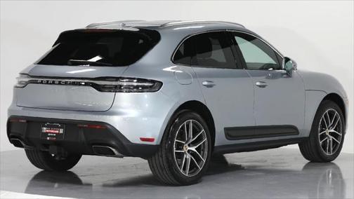 2022 Porsche Macan Base