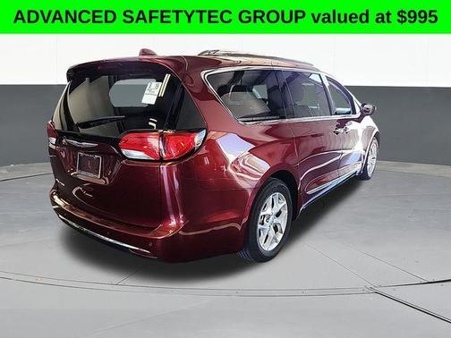 Velvet Red Pearlcoat 2020 Chrysler Pacifica Touring-L
