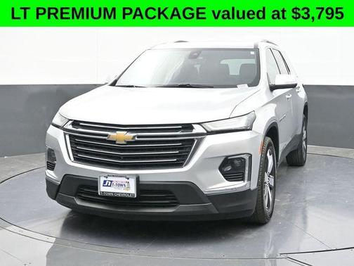 2022 Chevrolet Traverse LT Leather
