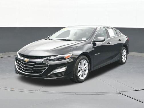 Mosaic Black Metallic 2025 Chevrolet Malibu LT