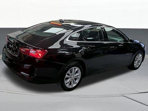 Mosaic Black Metallic 2025 Chevrolet Malibu LT