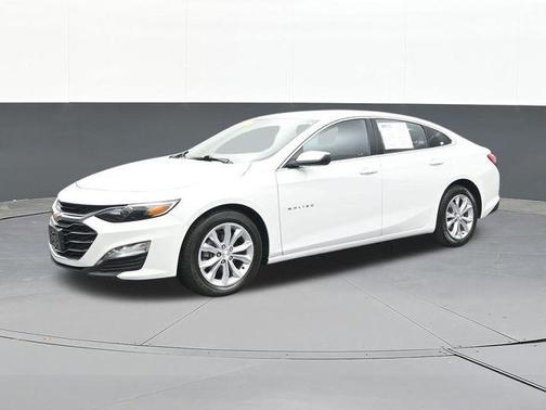 Summit White 2024 Chevrolet Malibu LT