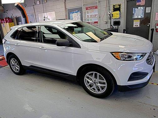 2021 Ford Edge SE
