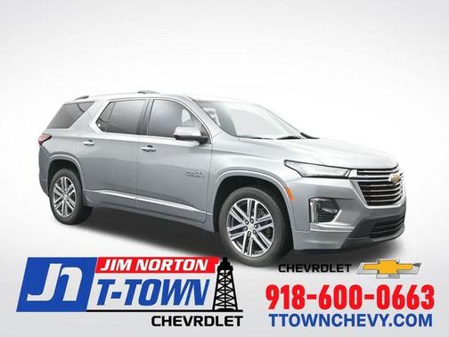 Sterling Gray Metallic 2023 Chevrolet Traverse High Country