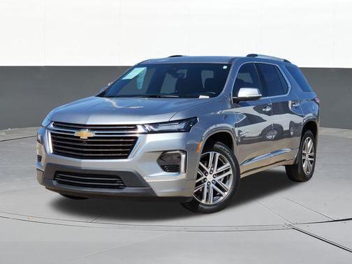 Sterling Gray Metallic 2023 Chevrolet Traverse High Country