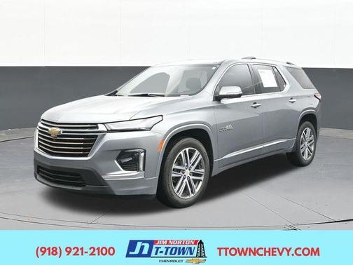Sterling Gray Metallic 2023 Chevrolet Traverse High Country