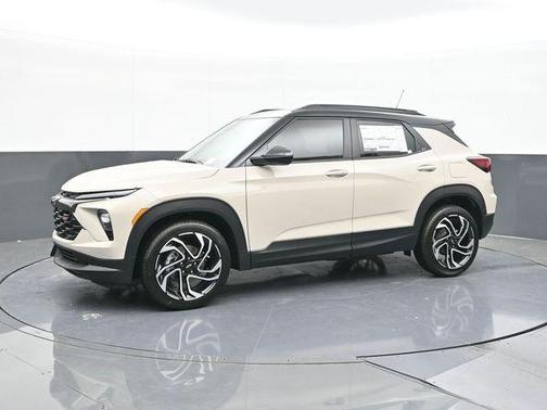 White Sand 2026 Chevrolet Trailblazer RS