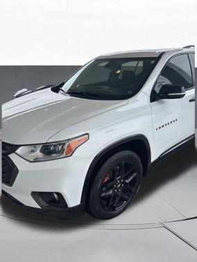 Summit White 2021 Chevrolet Traverse Premier