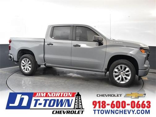 2025 Chevrolet Silverado 1500 Custom