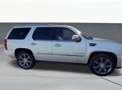 White Diamond Clearcoat 2007 Cadillac Escalade