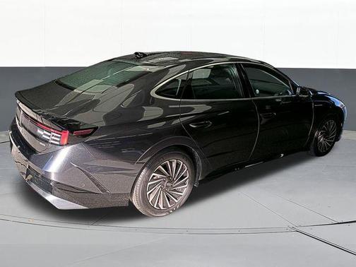 2024 Hyundai SONATA Hybrid Limited
