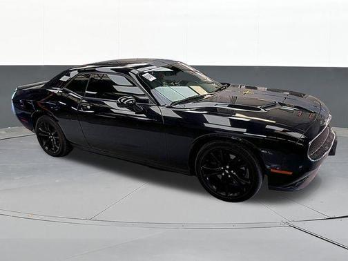 2017 Dodge Challenger SXT