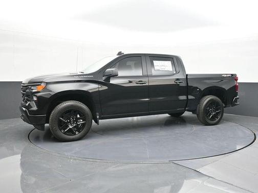 Black 2026 Chevrolet Silverado 1500 Custom