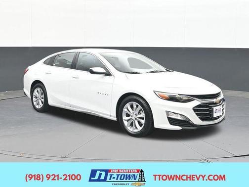 Summit White 2023 Chevrolet Malibu LT