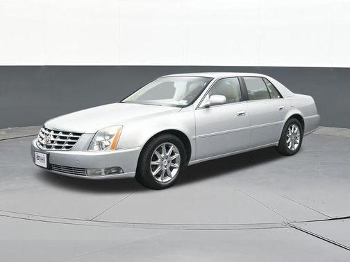2010 Cadillac DTS Base