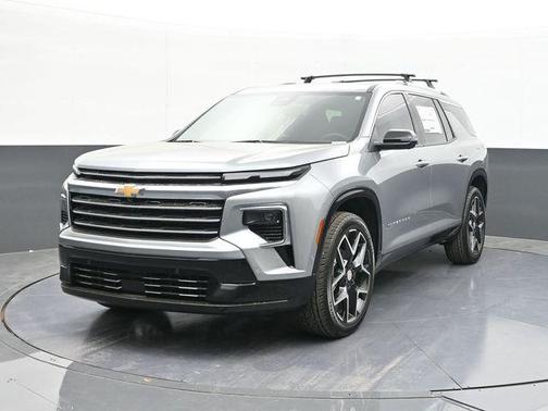 Sterling Gray Metallic 2025 Chevrolet Traverse High Country