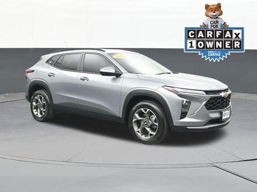 Sterling Gray Metallic 2024 Chevrolet Trax LT