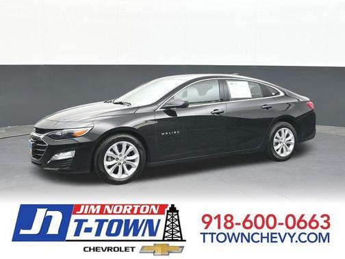 Mosaic Black Metallic 2025 Chevrolet Malibu LT