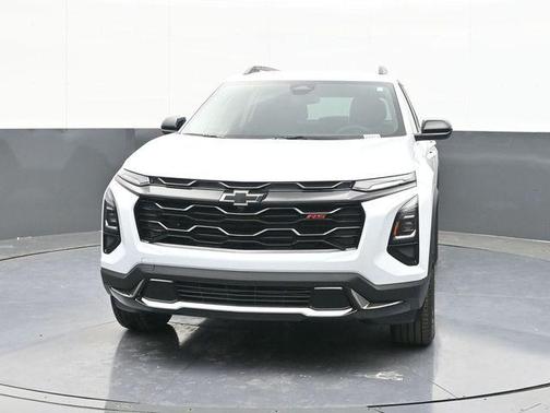 Polar White 2026 Chevrolet Equinox RS
