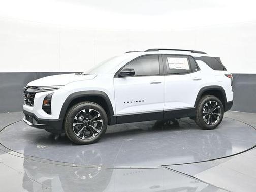 Polar White 2026 Chevrolet Equinox RS