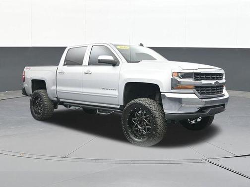 Silver Ice Metallic 2018 Chevrolet Silverado 1500 LT