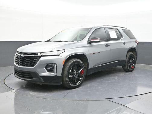 Sterling Gray Metallic 2023 Chevrolet Traverse Premier