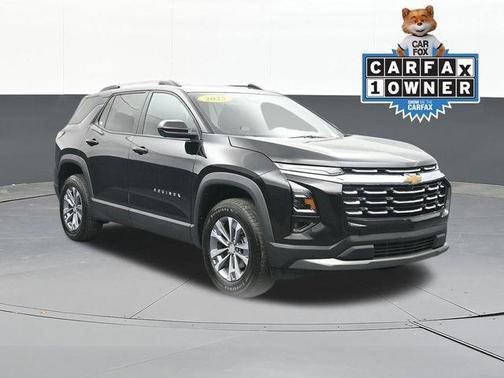 Mosaic Black Metallic 2025 Chevrolet Equinox LT