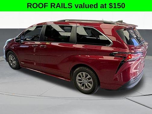 2021 Toyota Sienna XLE