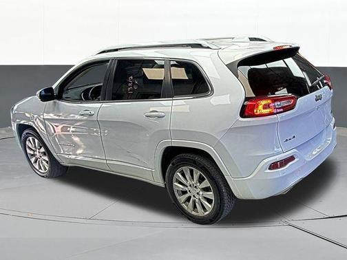 Bright White Clearcoat 2018 Jeep Cherokee Overland