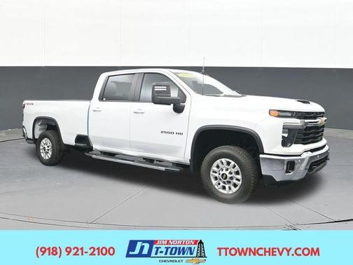Summit White 2025 Chevrolet Silverado 2500 LT
