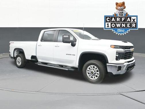 Summit White 2025 Chevrolet Silverado 2500 LT