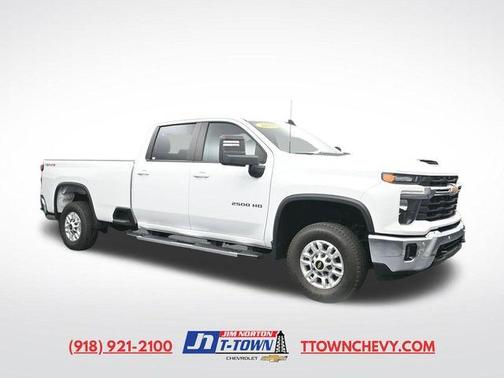 Summit White 2025 Chevrolet Silverado 2500 LT