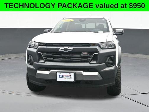 Summit White 2024 Chevrolet Colorado Trail Boss
