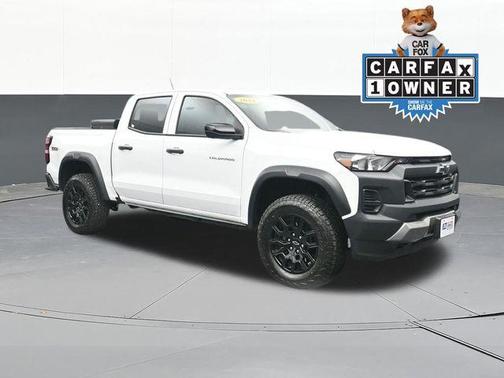 Summit White 2024 Chevrolet Colorado Trail Boss