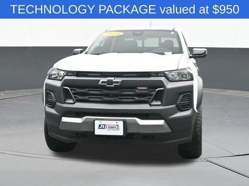 Summit White 2024 Chevrolet Colorado Trail Boss