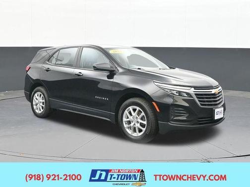 Mosaic Black Metallic 2023 Chevrolet Equinox LS