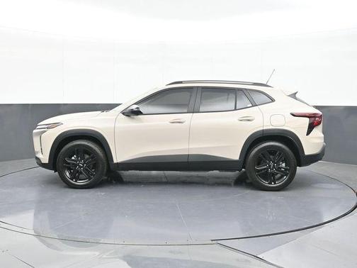 White Sand 2026 Chevrolet Trax ACTIV
