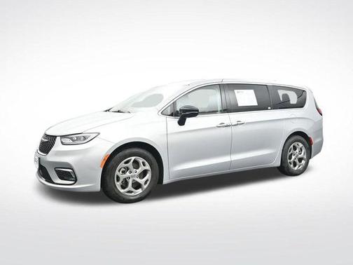 Silver Mist Clearcoat 2024 Chrysler Pacifica Limited