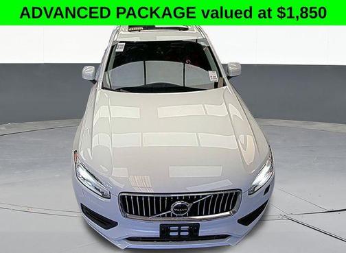 2022 Volvo XC90 T5 Momentum 7 Passenger