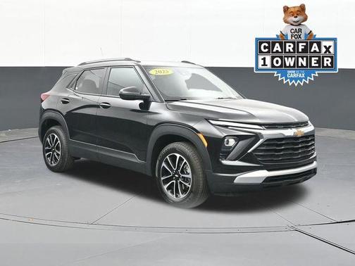 Mosaic Black Metallic 2025 Chevrolet Trailblazer LT