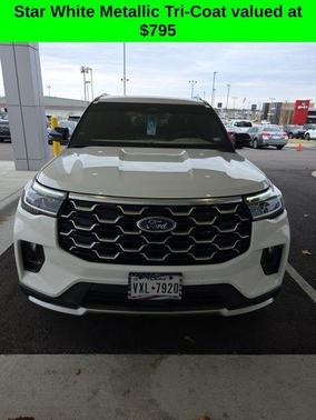 2025 Ford Explorer Platinum