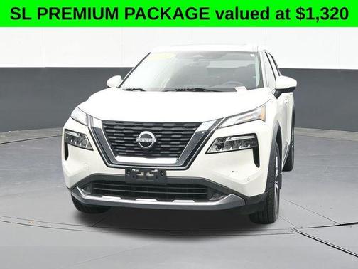 White 2022 Nissan Rogue SL
