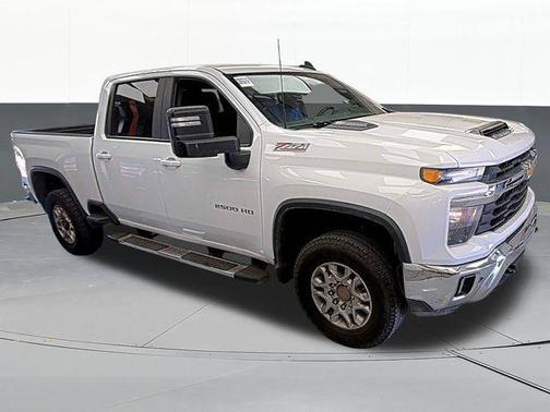 Summit White 2024 Chevrolet Silverado 2500 LT