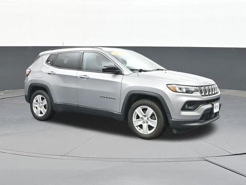 Billet Silver Metallic Clearcoat 2022 Jeep Compass Latitude